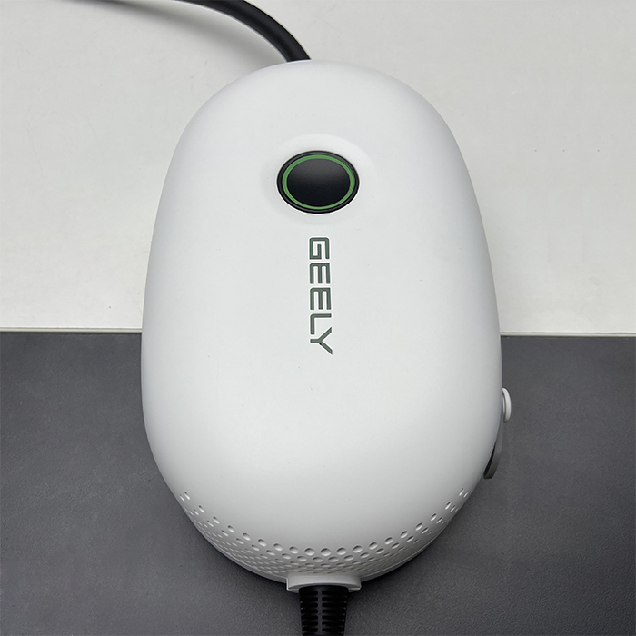 吉利小型充電樁